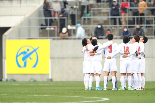曼城3-0战胜利物浦，经典进球创造新纪录